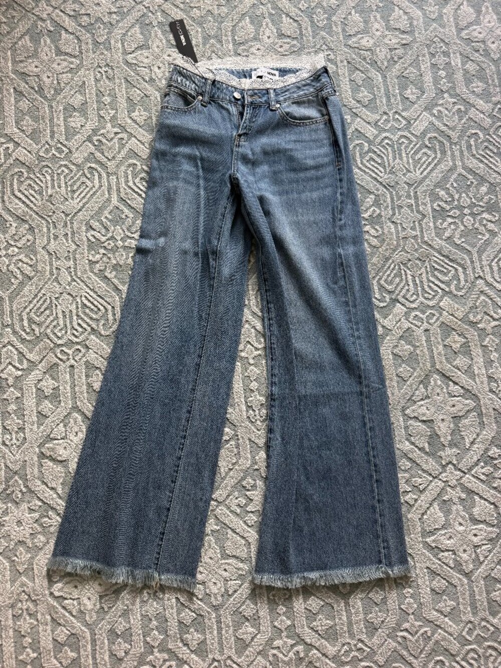 Fashion Nova Lace Trim Flare Jeans – Size 1
